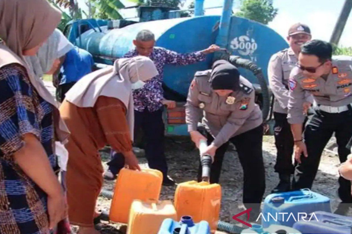 BNPB: Tak hujan sebulan – 4.245 KK di Lombok Barat mengalami krisis air