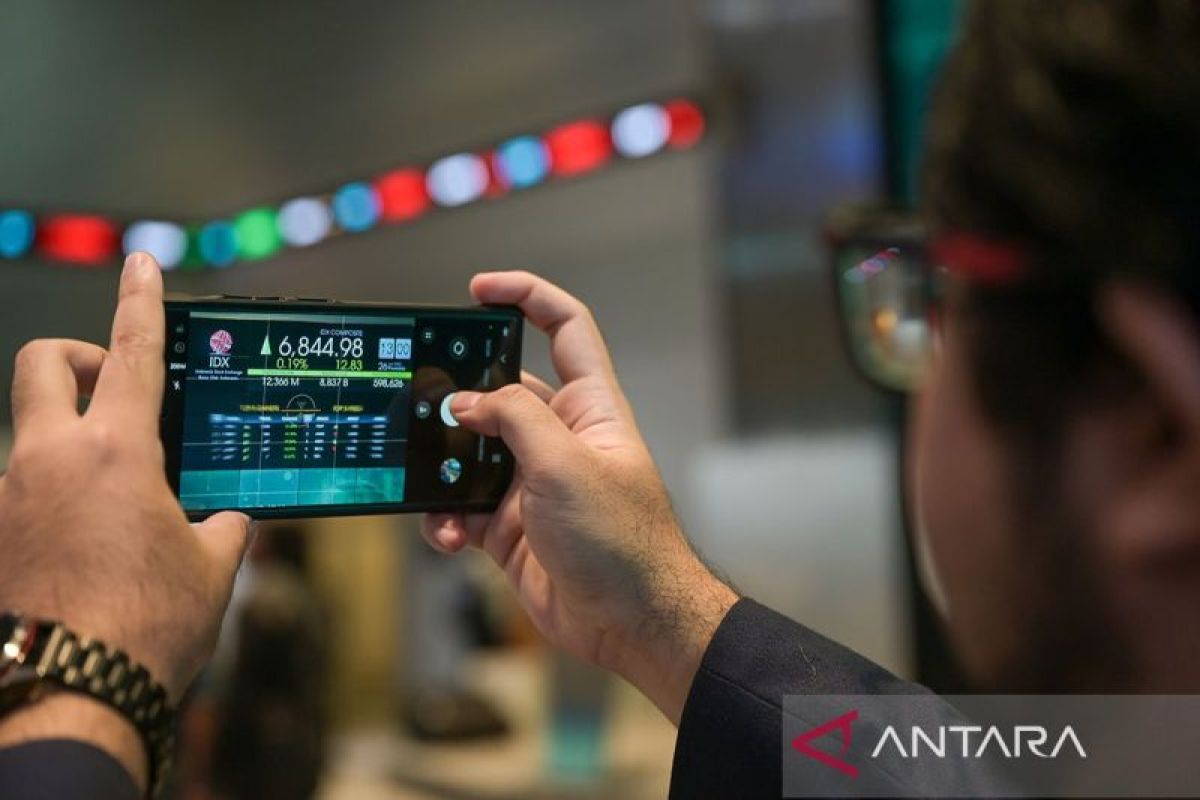 Latest Program: IHSG menguat seiring optimisme pasar atas sikap “dovish” The Fed