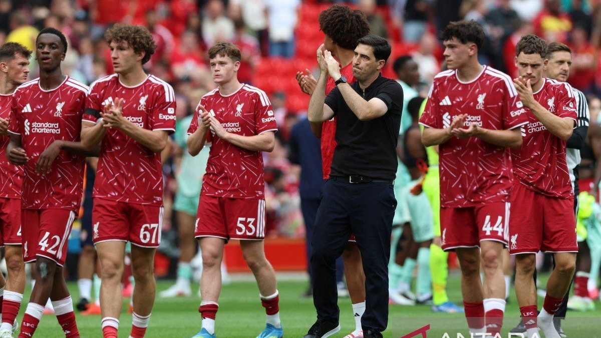 Andoni Iraola akui Liverpool kalah setelah kartu merah Gravenberch