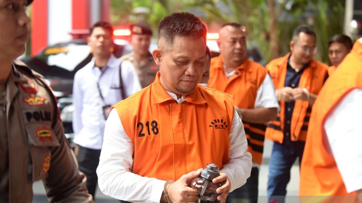 pemeriksaan-mantan-bupati-kebumen-2887921