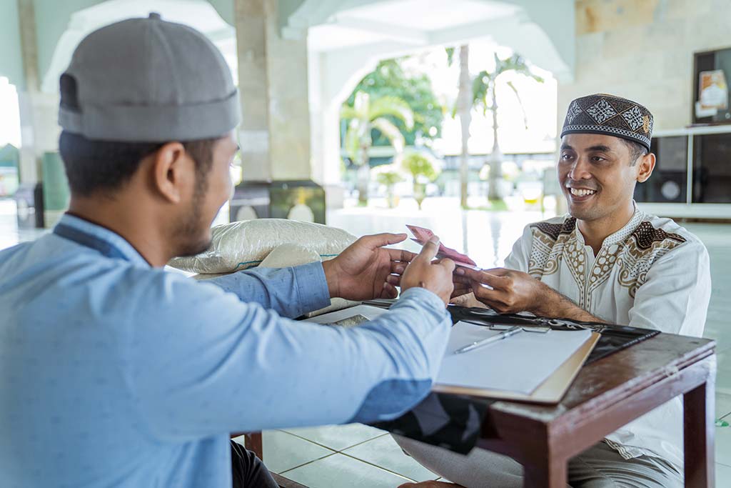 Pentingnya Menyalurkan Sedekah kepada yang Berhak