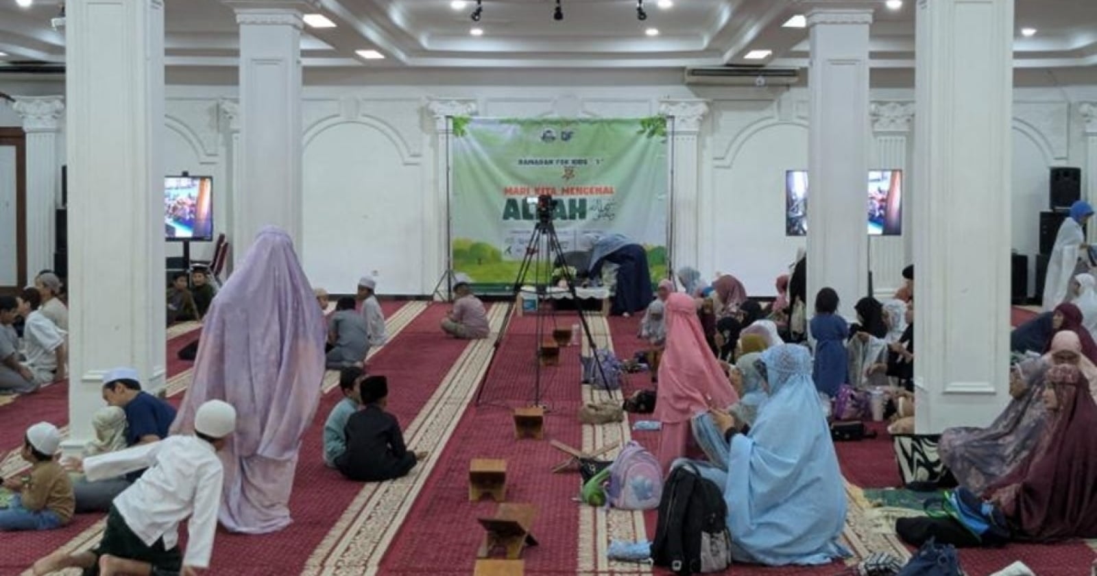 Strategi Penting: Ramadan Ramah Anak di Masjid Sunda Kelapa: Cara Seru Tanamkan Cinta Masjid Sejak Dini