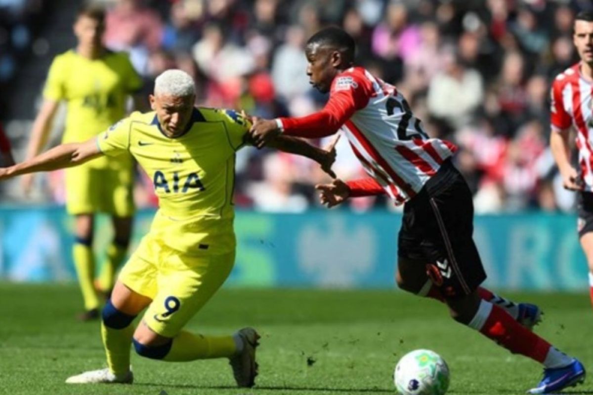 Pembahasan Penting: Debut De Zerbi berakhir pahit, Tottenham kalah 0-1 lawan Sunderland