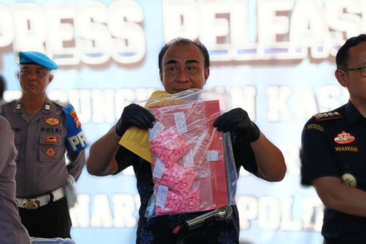 Kebijakan Baru: Polda Bali gagalkan peredaran ribuan ekstasi di Kuta Selatan