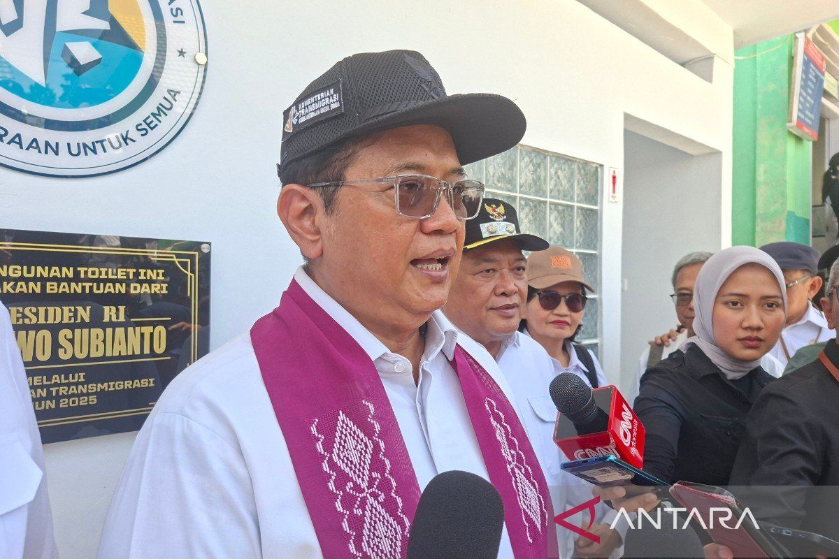 Kebijakan Baru: Wamentrans: Program Kementerian Transmigrasi kembangkan produk lokal