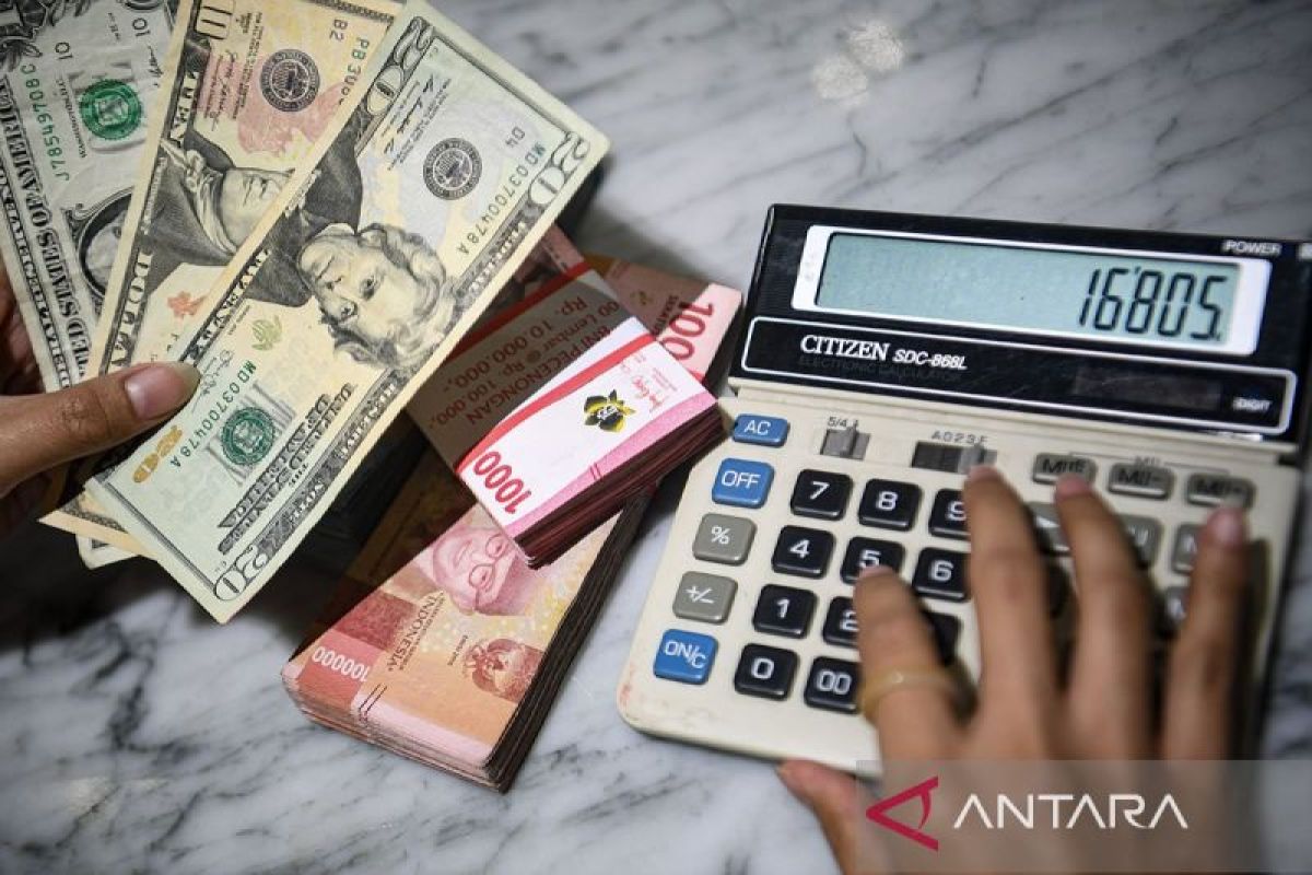 Pembahasan Penting: Rupiah diprediksi tertekan seiring ketidakpastian di Timur Tengah
