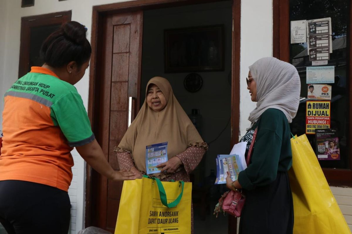 DKI kerahkan 200 petugas kebersihan saat pencanangan HUT ke-499