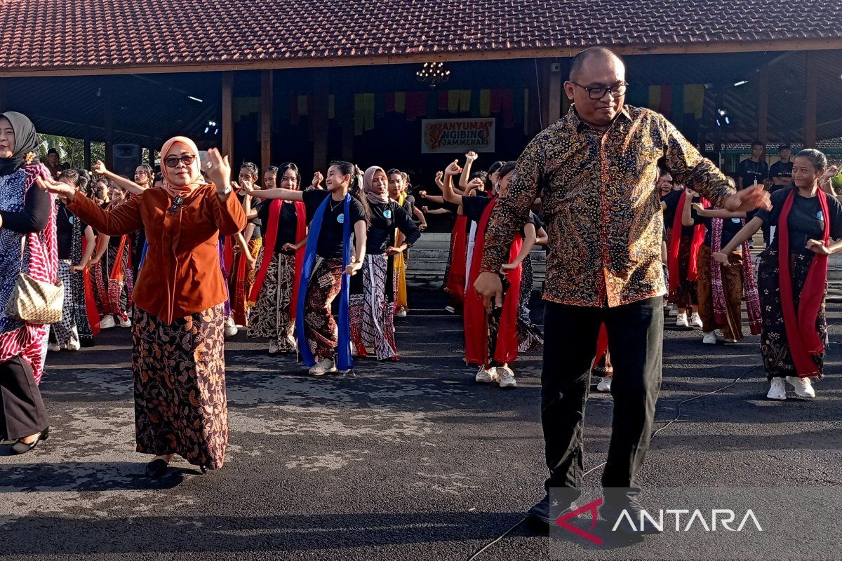 Topics Covered: Anggota DPR sebut “Banyumas Ngibing” jadi penggerak wisata budaya