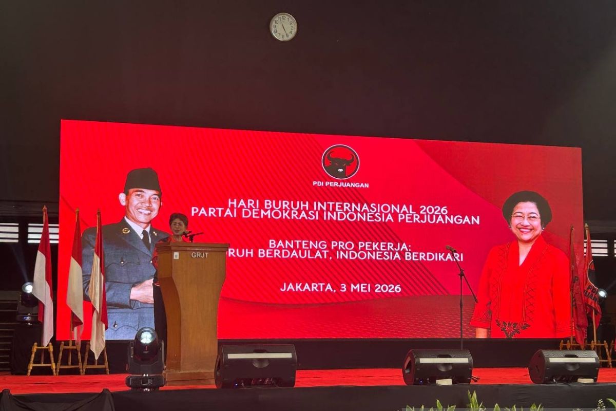 Facing Challenges: DPP PDIP: Buruh pilar penting pembangunan nasional