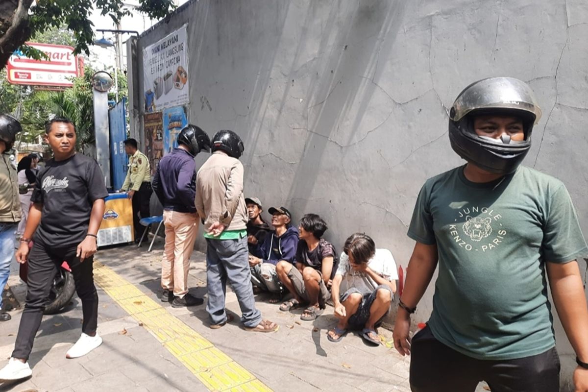 What You Need to Know: 10 juru parkir liar diciduk di Cengkareng