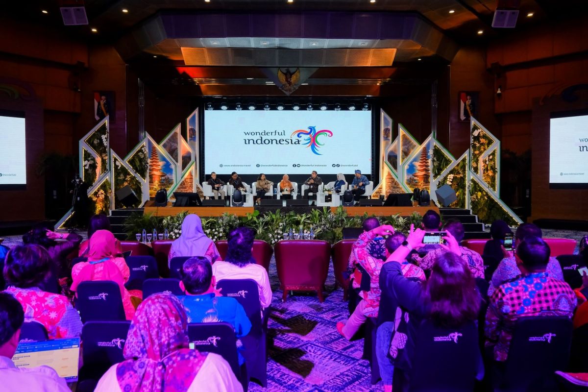Topics Covered: Pemerintah sasar investasi pariwisata Rp63,5 triliun selama 2026