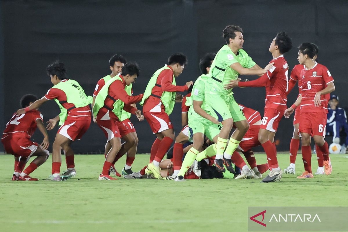 Ichiro berduet dengan Pandu Aryo di lini depan Indonesia U17 vs Qatar
