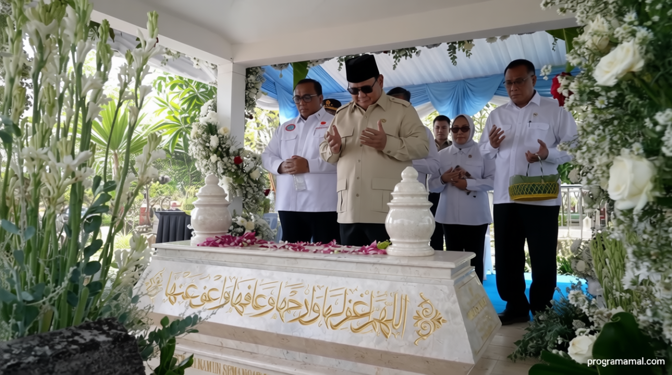 Presiden Prabowo ziarah ke makam Marsinah di Nganjuk