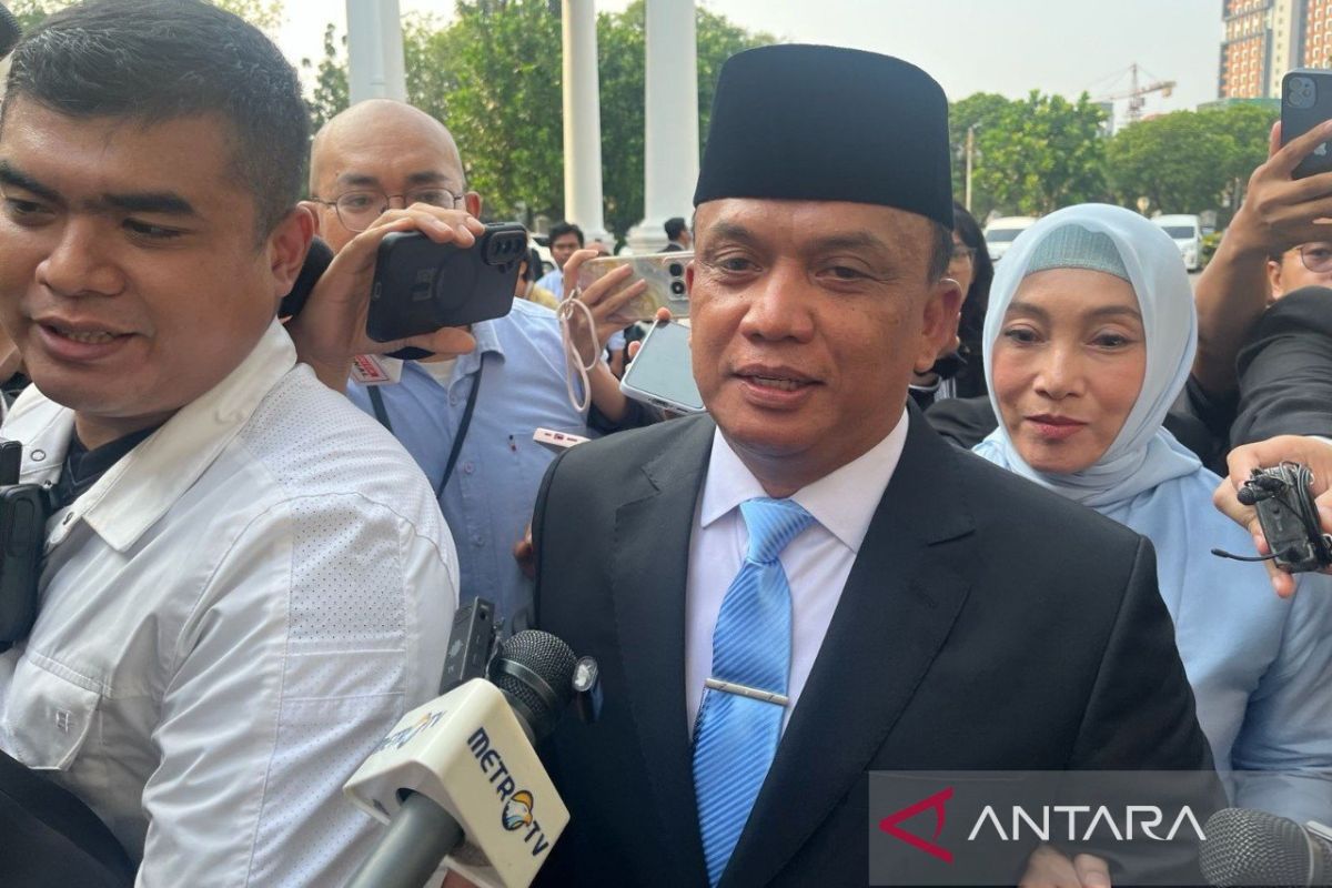 Latest Program: Trenggono ajukan pensiun dini dari TNI usai diangkat jadi Wakil Kepala BGN