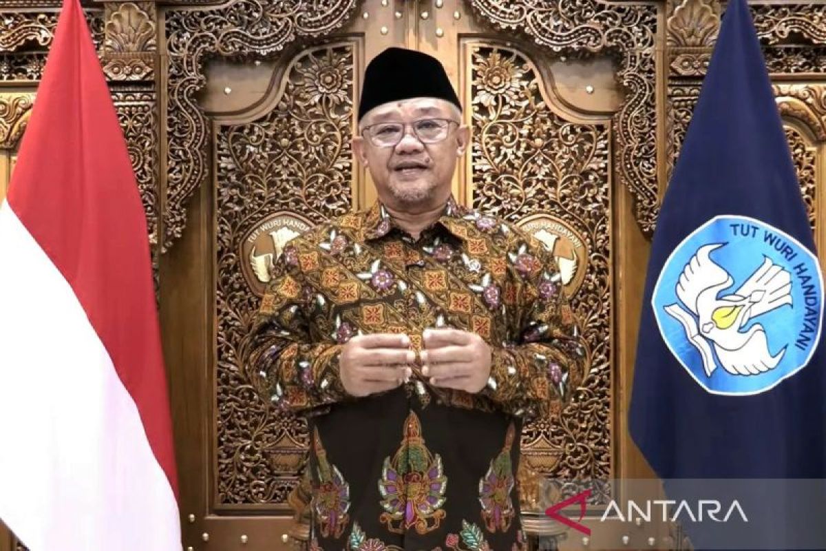 Meeting Results: Mendikdasmen: Hari pertama sekolah gerbang kebahagiaan tanpa trauma