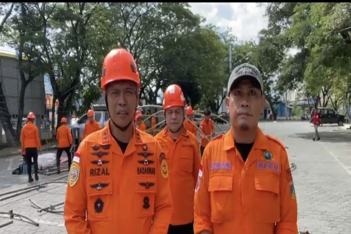 Basarnas dan BPBD siapkan tenda darurat di RS Undata Palu