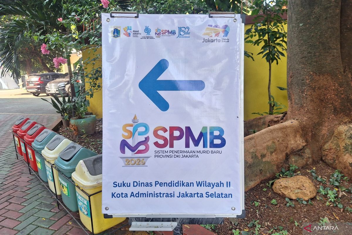 Solving Problems: Tingkat kepuasan layanan Posko SPMB Jaksel capai 93,5 persen