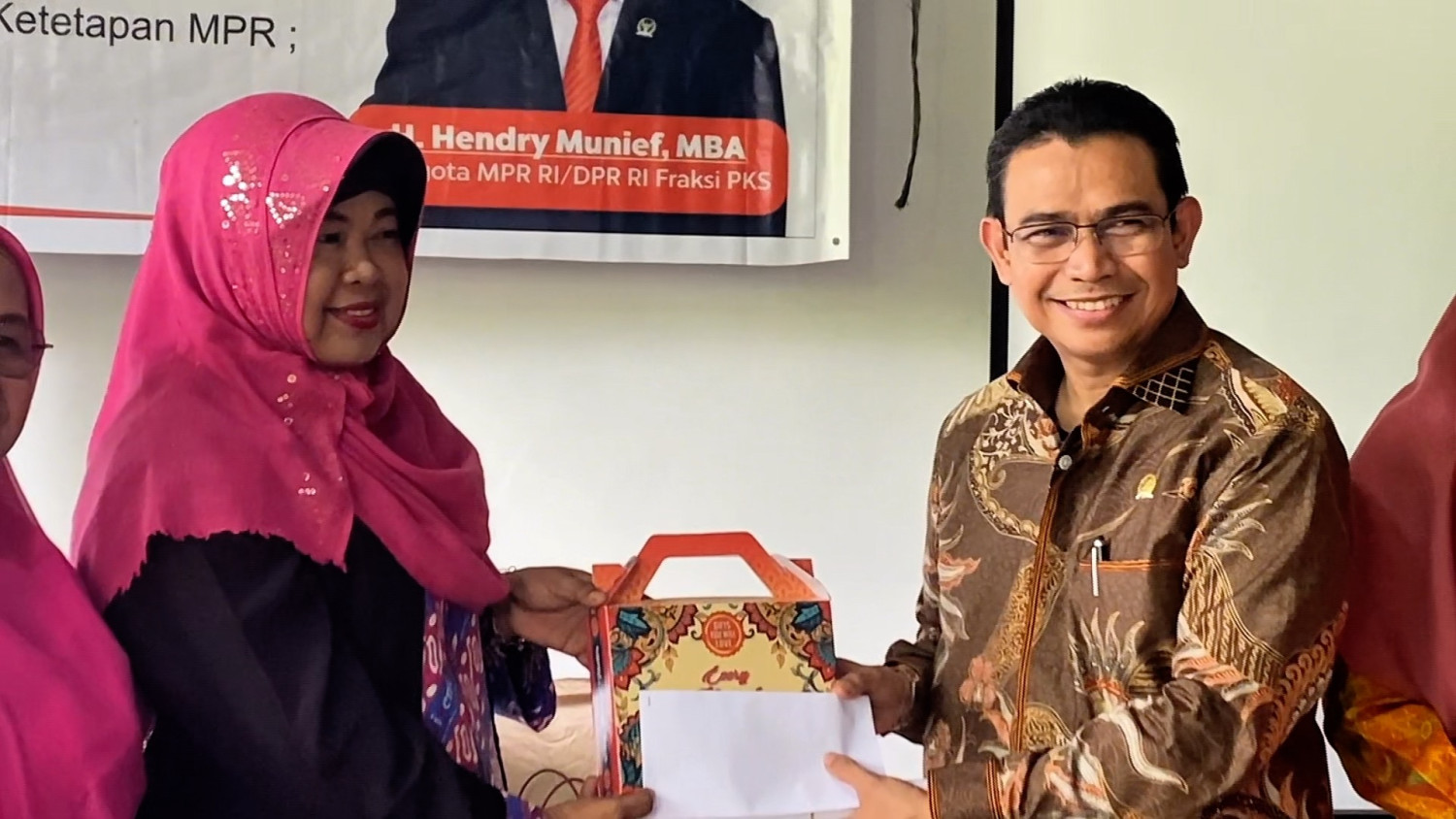 DPR ajak UMKM perempuan Riau perkuat Empat Pilar