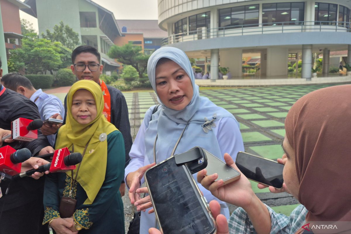 Topics Covered: Kemdiktisaintek dorong lulusan Sekolah Garuda ikuti seleksi beasiswa