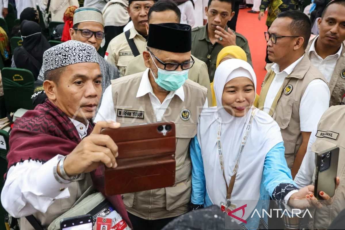 Important Visit: Menhaj RI terima kepulangan jamaah haji kloter 17 di Makassar