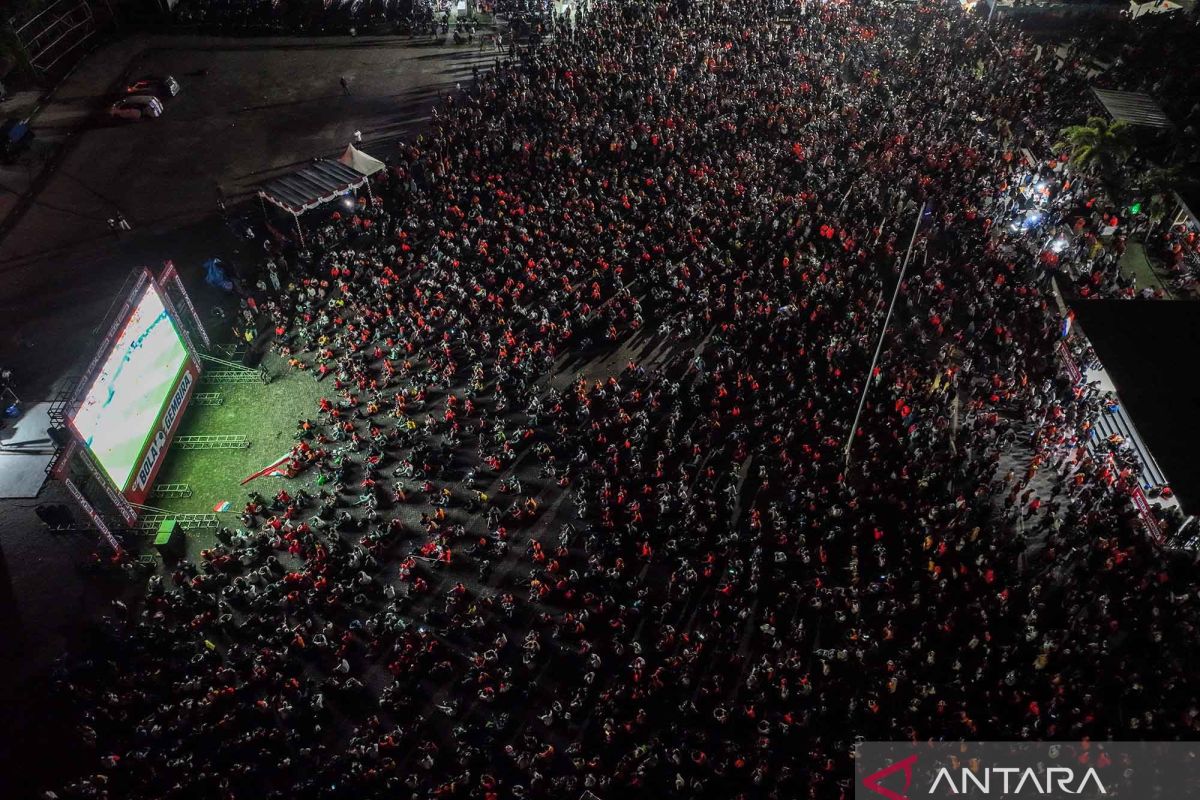 Begini suasana nonton bareng Belanda melawan Swedia di Ambon