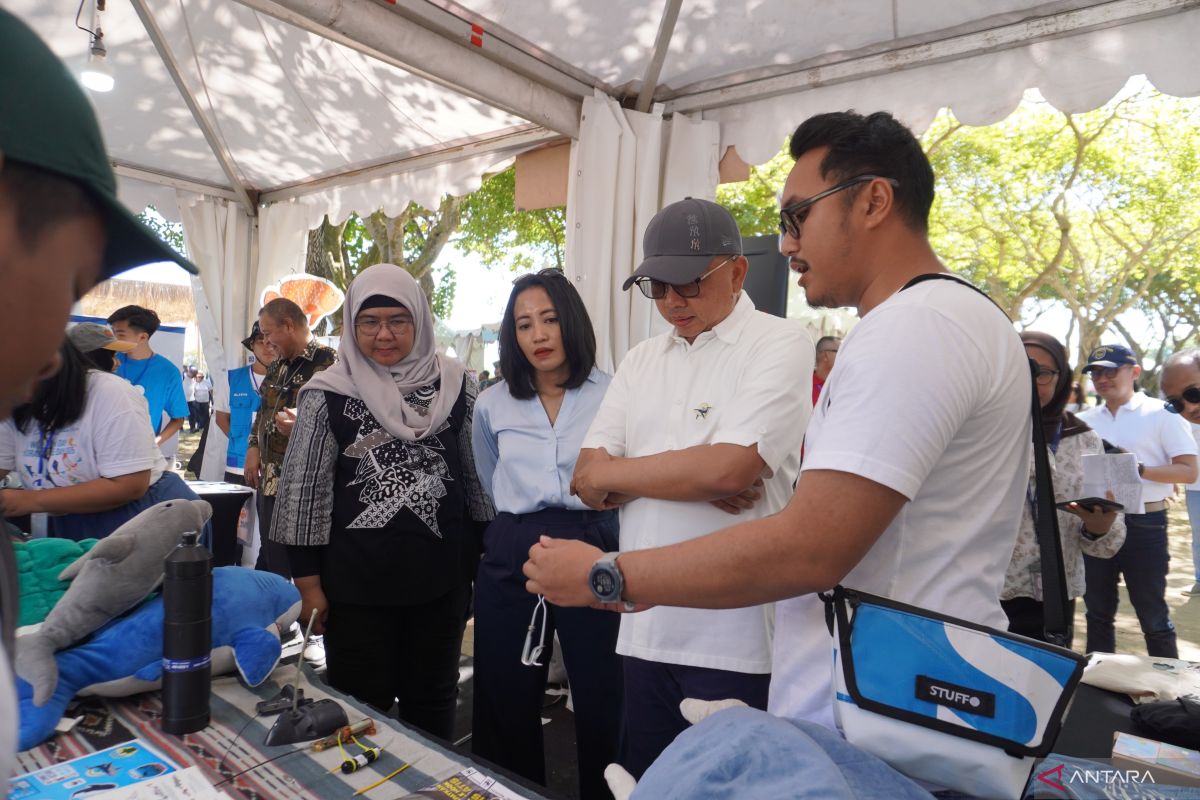Topics Covered: KKP ajak berbagai elemen kelola laut peringati Hari Laut Sedunia