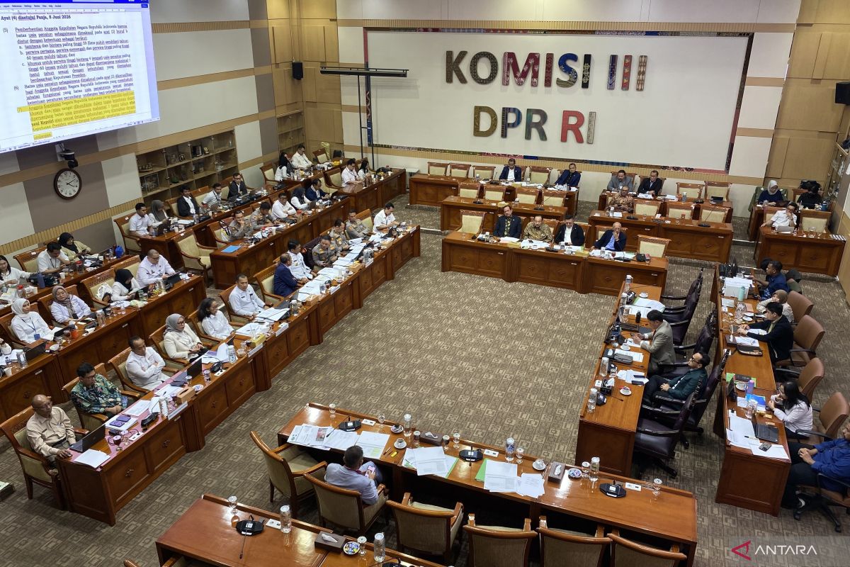 Meeting Results: DPR-pemerintah sepakati DIM RUU Polri soal penempatan di jabatan sipil