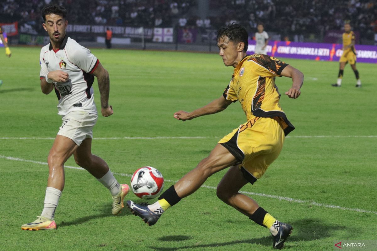 Important Visit: Madura United rekrut pemain muda Rifqi Ray