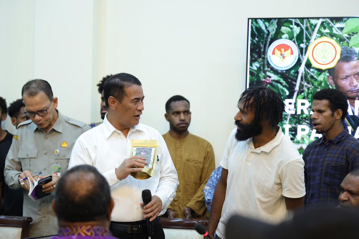 Meeting Results: Mentan tegaskan bersama Papua bangun pertanian berbasis potensi lokal