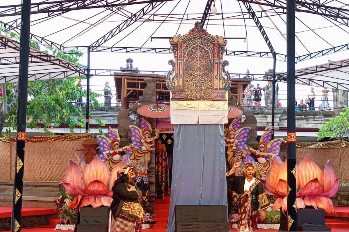Facing Challenges: Patopengan Surya Candra hidupkan warisan leluhur di panggung PKB 2026