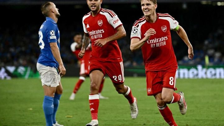Gol Martin Odegaard menangkan Arsenal 1-0 di kandang Napoli