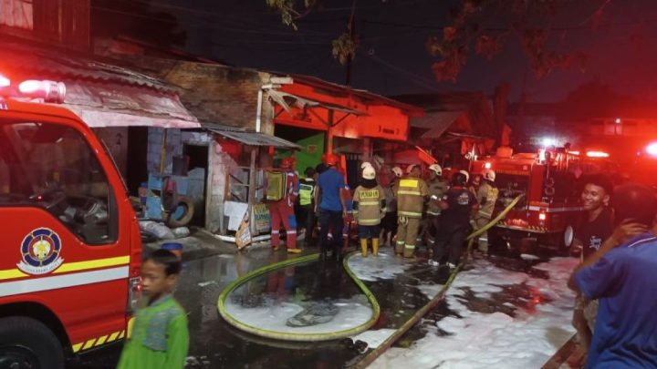 Tiga orang alami luka bakar dalam kebakaran rumah di Koja